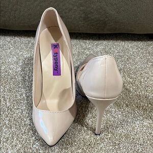 Katy Perry Collections Cream Stiletto Heels with Pointed Toe